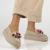 Beżowe mokasyny damskie CARLA