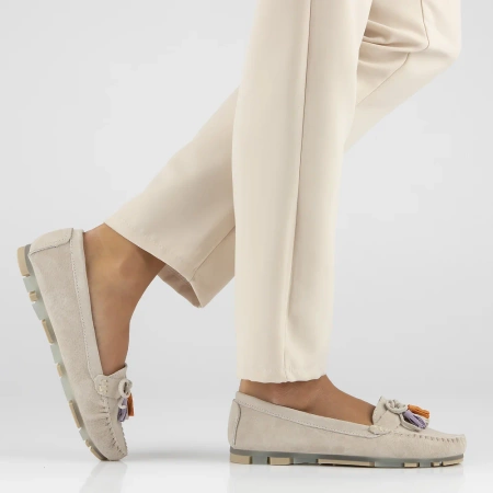 Beżowe mokasyny damskie MARTINA