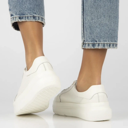 Białe sneakersy damskie GIANNA