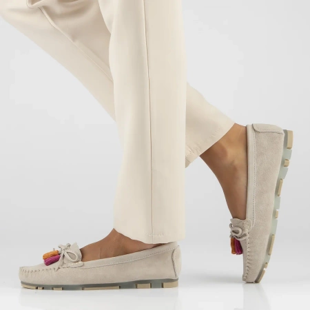 Beżowe mokasyny damskie MARTINA