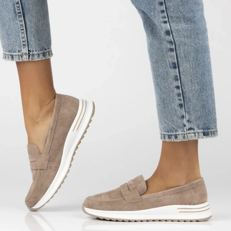 Beżowe mokasyny damskie LUCIA