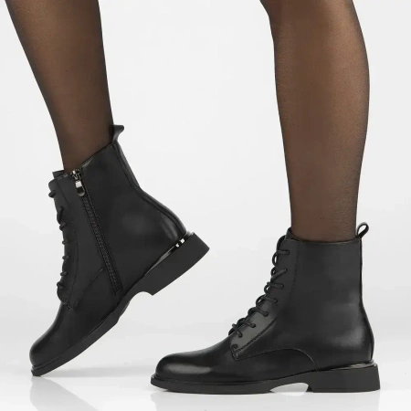 Czarne skórzane botki damskie Scarlett