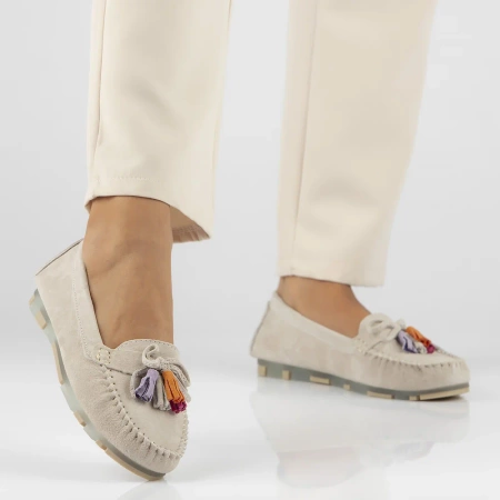 Beżowe mokasyny damskie MARTINA