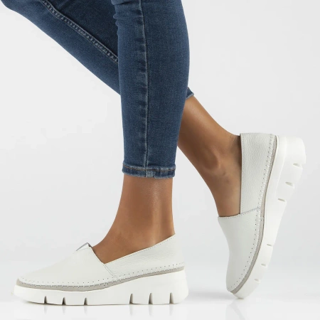 Białe Półbuty damskie CATRIN